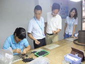 歡迎江蘇省建筑減震（結(jié)構(gòu)消能減震）行業(yè)領(lǐng)導來訪東晟密封件廠家參觀